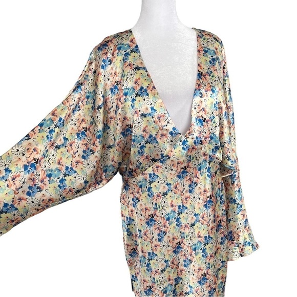 Asos Batwing Bias Cut Midi Dress Ditsy Print NWT Size 12 - Picture 6 of 14